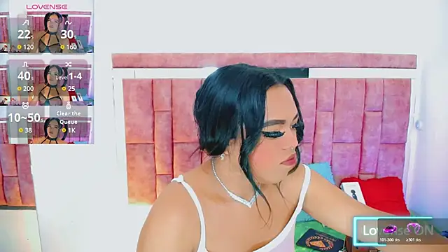 Snapshot of KayleighDreams_ chatting on May 11, 2026, 4:04 pm KayleighDreams online show from May 11, 2026, 4:04 pm