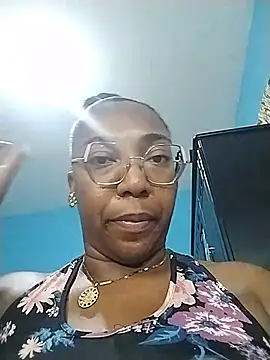 dirtyvictoria online show from June 12, 2026, 7:24 pm