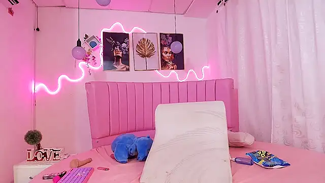 Azul horney online show from March 9, 2025, 11:46 pm