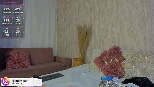 emily parkerr online show from December 14, 2024, 8:08 pm