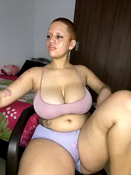 Snapshot of Charlotee_ chatting on September 13, 2025, 11:15 pm Charlotee online show from September 13, 2025, 11:15 pm