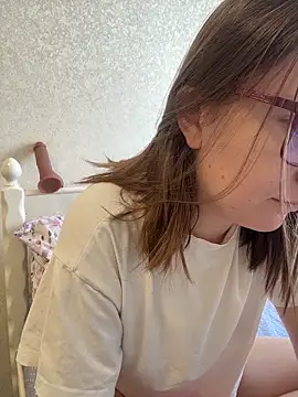 BeatriceTender online show from March 3, 2026, 10:32 am