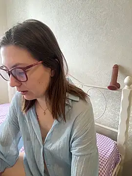 BeatriceTender online show from March 19, 2026, 7:01 am