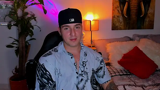 liam oficial02 online show from March 16, 2025, 5:58 am