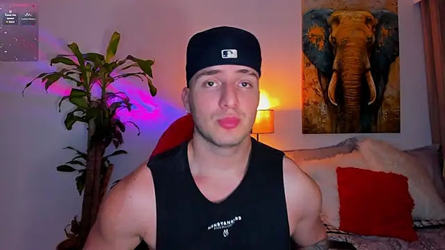 liam oficial02 online show from March 22, 2025, 6:11 am