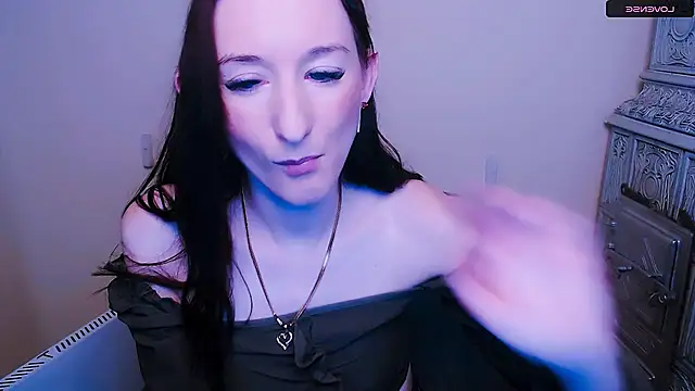 AmandaSell online show from February 7, 2025, 11:45 am