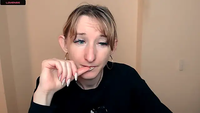 AmandaSell online show from September 18, 2025, 7:32 am