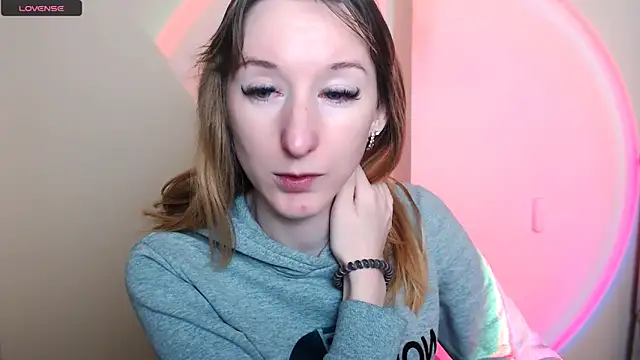 AmandaSell online show from February 1, 2026, 9:19 am