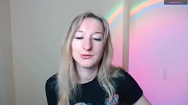 Snapshot of AmandaSell chatting on May 14, 2026, 7:48 am AmandaSell online show from May 14, 2026, 7:48 am