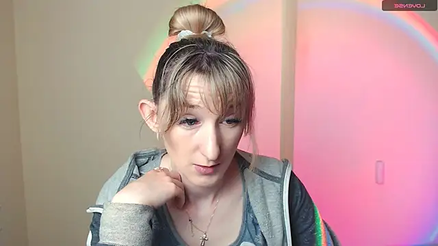 Snapshot of AmandaSell chatting on May 22, 2026, 6:53 am AmandaSell online show from May 22, 2026, 6:53 am