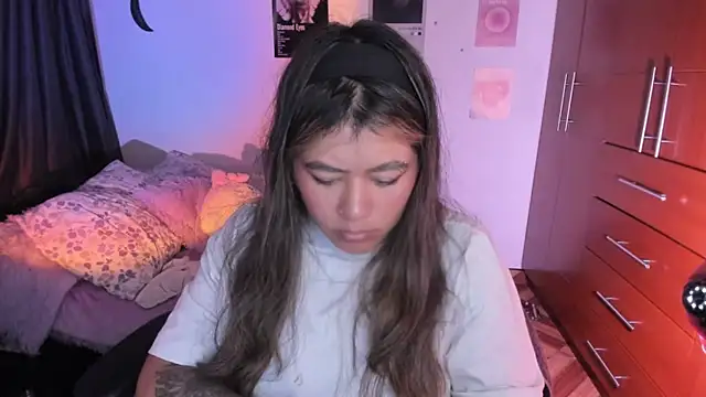 StephaniFox online show from March 29, 2026, 3:50 am