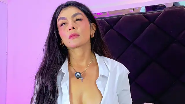 Snapshot of Holly_Brensonexx_ chatting on March 11, 2026, 12:33 pm Holly Brensonexx online show from March 11, 2026, 12:33 pm