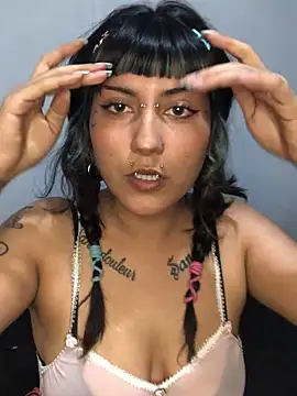 toxikkka online show from February 20, 2025, 12:52 am