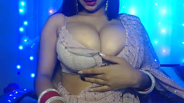 Naughty nikkii online show from March 8, 2025, 11:37 am