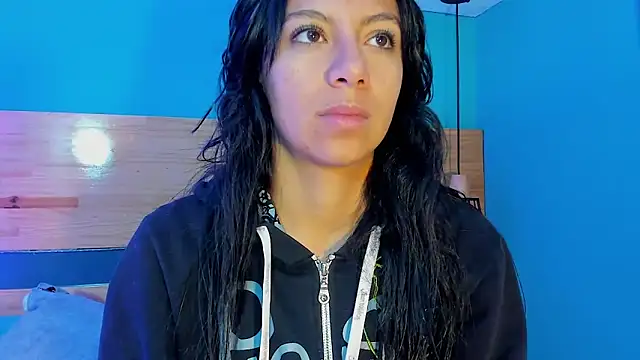 Tamaraakins online show from September 18, 2025, 12:40 pm