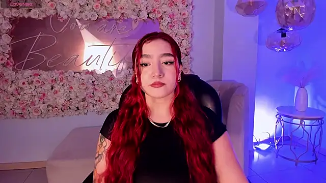 ViolettCastel online show from September 25, 2025, 7:17 pm