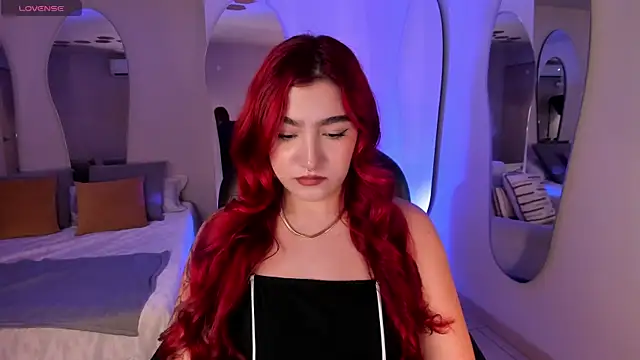 ViolettCastel online show from October 3, 2025, 7:11 pm