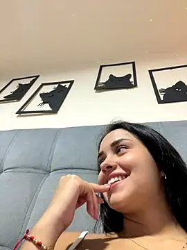 Kimmymadison- online show from September 18, 2025, 4:03 am