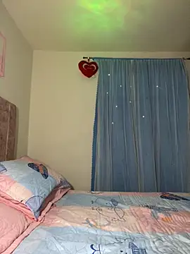 Kimmymadison- online show from November 20, 2025, 7:02 pm