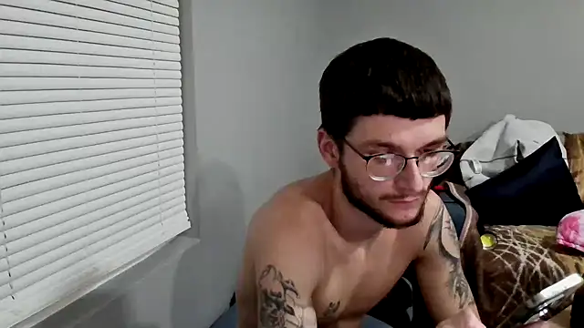 hungkubenski online show from December 2, 2025, 2:17 am