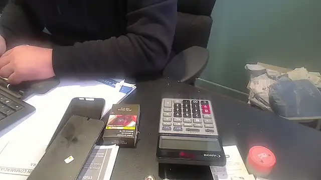 Snapshot of dominemoi4 chatting on February 3, 2026, 10:31 am dominemoi4 online show from February 3, 2026, 10:31 am