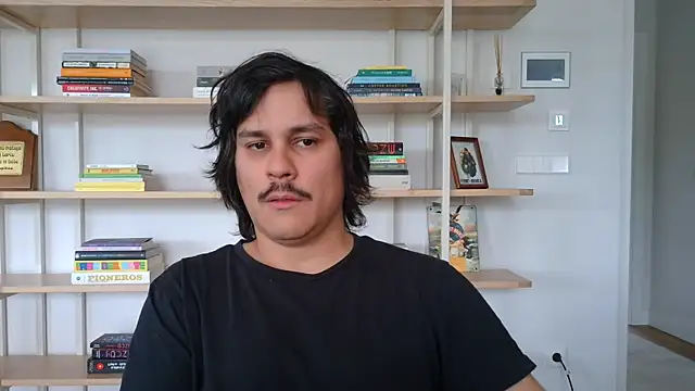 nick788622 online show from May 17, 2026, 11:17 am