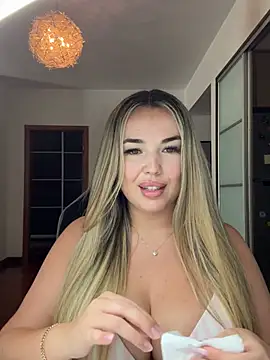 EvaSunderland online show from January 12, 2026, 10:42 am