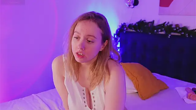 Snapshot of MrsPrude chatting on December 22, 2024, 5:34 am MrsPrude online show from December 22, 2024, 5:34 am