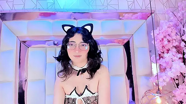 SaraMartini1 online show from November 9, 2025, 6:33 am