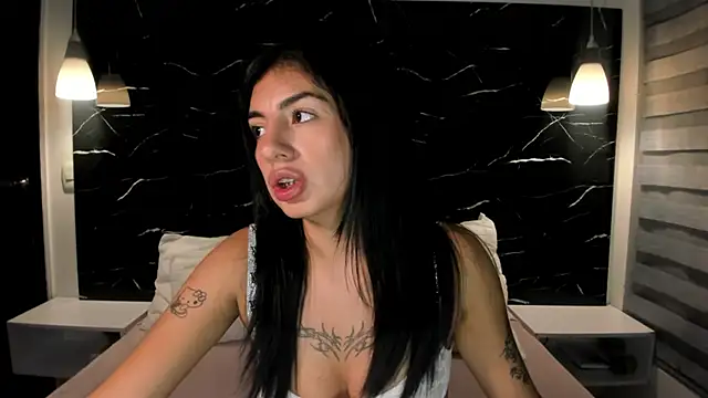 Snapshot of ANTONELLA__ROUSE_ chatting on December 22, 2024, 4:39 am ANTONELLA ROUSE online show from December 22, 2024, 4:39 am
