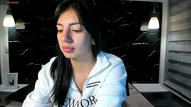 Snapshot of ANTONELLA__ROUSE_ chatting on December 29, 2024, 8:22 am ANTONELLA ROUSE online show from December 29, 2024, 8:22 am