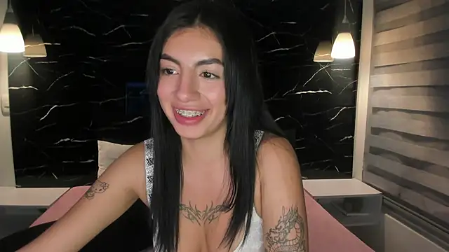 Snapshot of ANTONELLA__ROUSE_ chatting on January 19, 2025, 8:29 am ANTONELLA ROUSE online show from January 19, 2025, 8:29 am