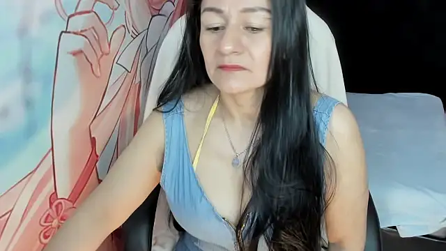 AllysonMilf69 online show from October 8, 2025, 2:25 pm