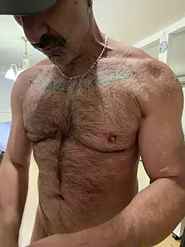 Snapshot of DaddySnowXX chatting on May 4, 2026, 4:30 am DaddySnowXX online show from May 4, 2026, 4:30 am