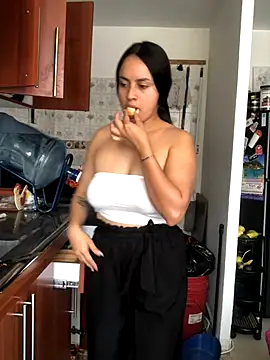 Shanonsex2 online show from September 22, 2025, 4:09 pm