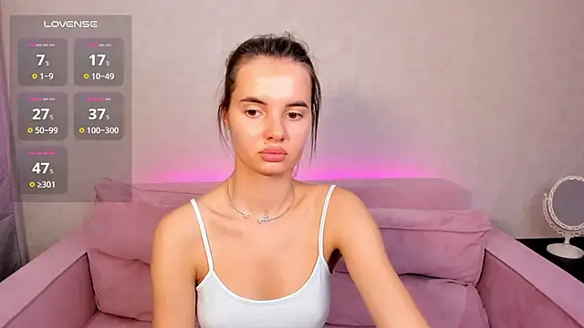 Erika Carpenter online show from March 8, 2025, 12:00 am