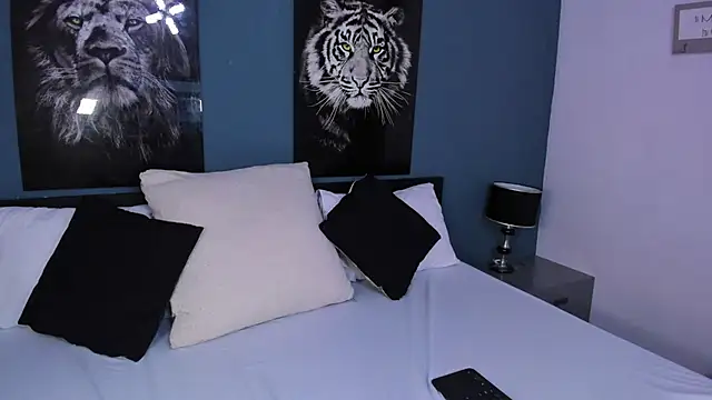 Liana Bernocchi online show from March 13, 2025, 8:22 pm