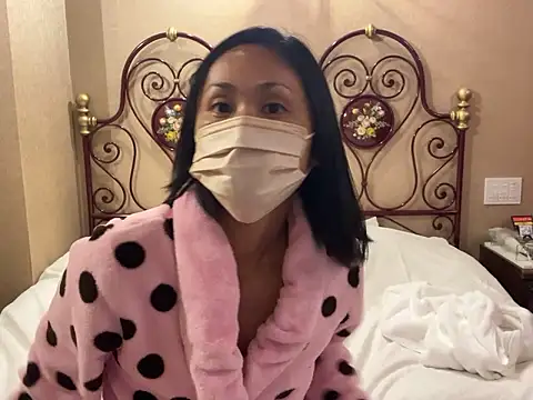 mako-mako33 online show from September 11, 2025, 10:04 am