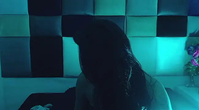 Snapshot of MaddyHudson chatting on December 9, 2024, 10:09 pm MaddyHudson online show from December 9, 2024, 10:09 pm