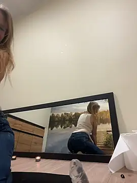 Vanilladreams online show from February 16, 2026, 3:30 pm