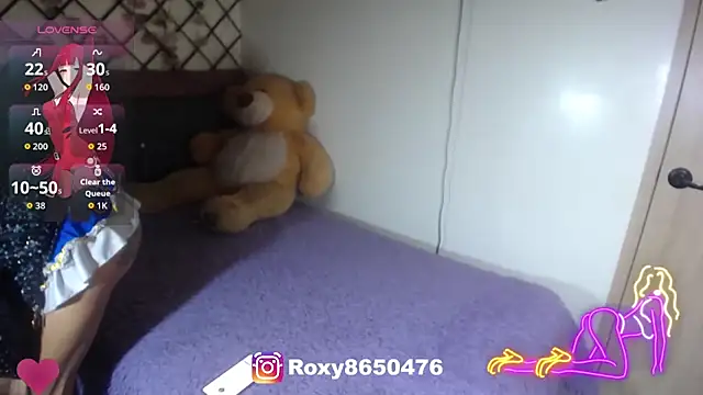 Snapshot of roxy_roxxan chatting on June 2, 2026, 3:19 am roxy roxxan online show from June 2, 2026, 3:19 am