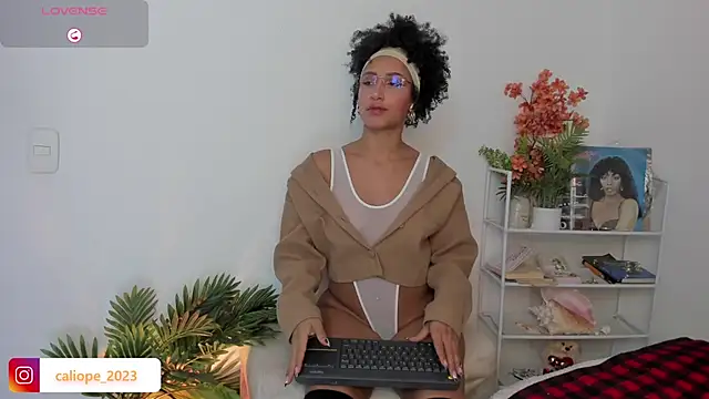 Snapshot of mulata_1ch chatting on February 21, 2026, 12:55 am mulata 1ch online show from February 21, 2026, 12:55 am