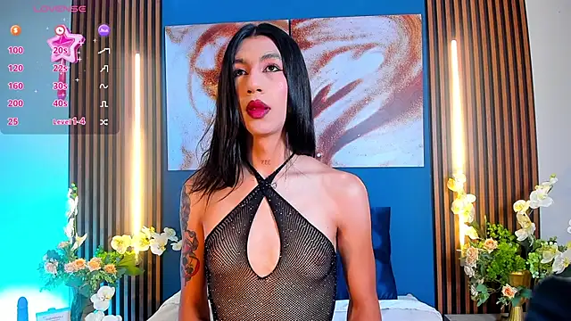 sofiaa grey  online show from March 22, 2025, 11:32 am