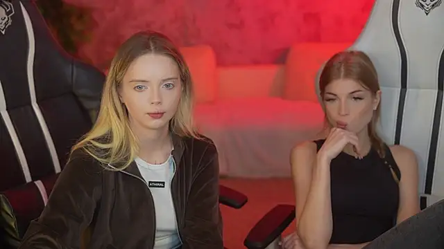 Cassy-Celestial  online show from September 19, 2025, 6:59 am