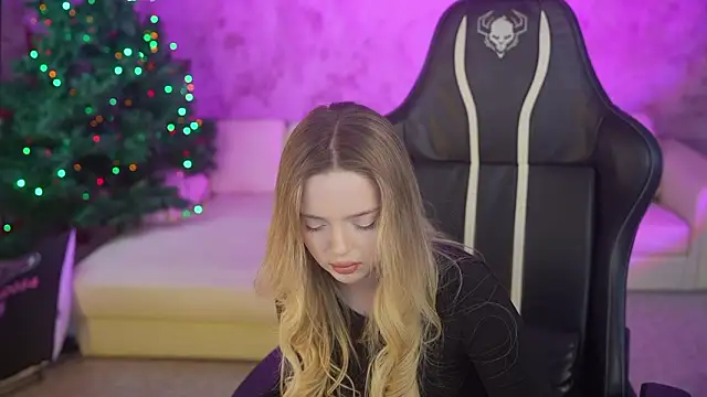 Snapshot of Cassy-Celestial_ chatting on January 18, 2026, 9:35 am Cassy-Celestial online show from January 18, 2026, 9:35 am