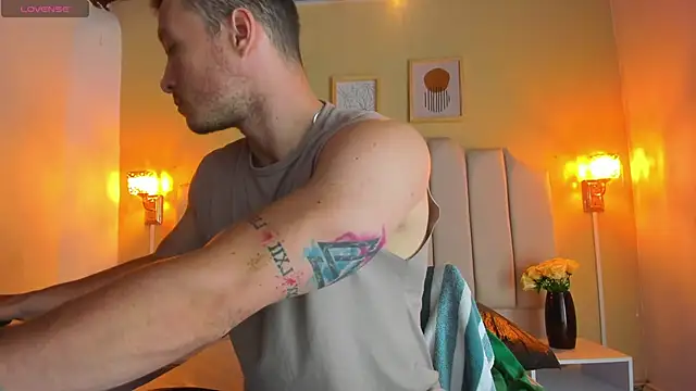 juan prior online show from November 17, 2025, 1:28 pm