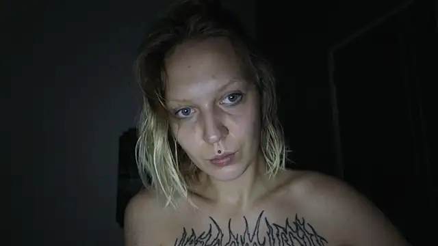 Snapshot of Martha_Hoffman chatting on July 2, 2026, 8:20 am Martha Hoffman online show from July 2, 2026, 8:20 am