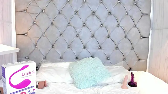 Snapshot of leigh-angels chatting on December 31, 2024, 7:07 pm leigh-angels online show from December 31, 2024, 7:07 pm