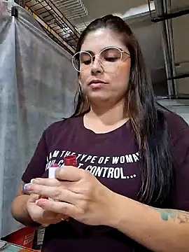 Juliietha servas online show from January 16, 2025, 9:51 pm