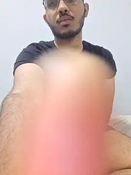 Snapshot of alesssterling chatting on December 18, 2025, 3:40 pm alesssterling online show from December 18, 2025, 3:40 pm